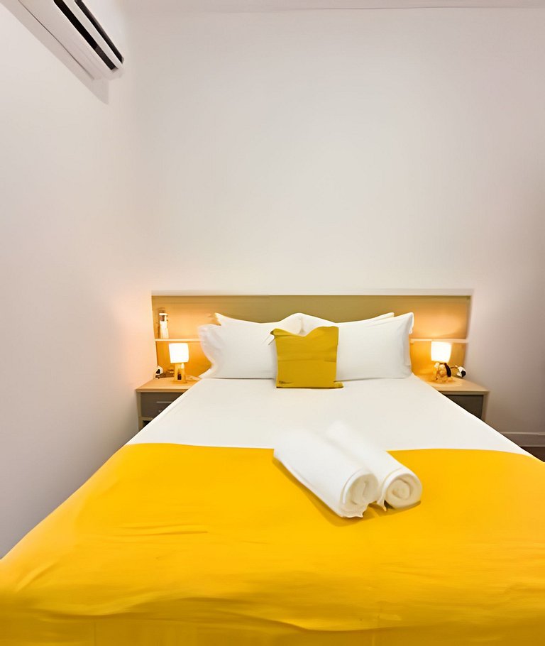 IMPERDíVEL! 2 quartos à 400m da Praia Copacabana