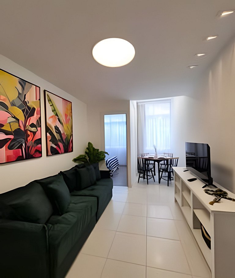 IMPERDíVEL! 2 quartos à 400m da Praia Copacabana