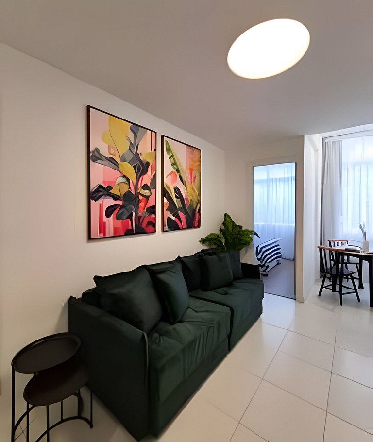 IMPERDíVEL! 2 quartos à 400m da Praia Copacabana