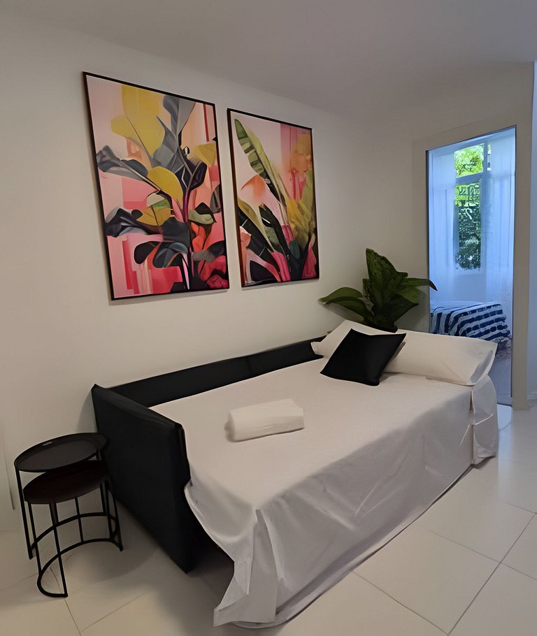 IMPERDíVEL! 2 quartos à 400m da Praia Copacabana