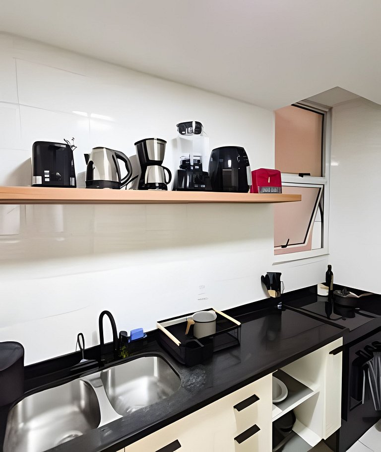 IMPERDíVEL! 2 quartos à 400m da Praia Copacabana