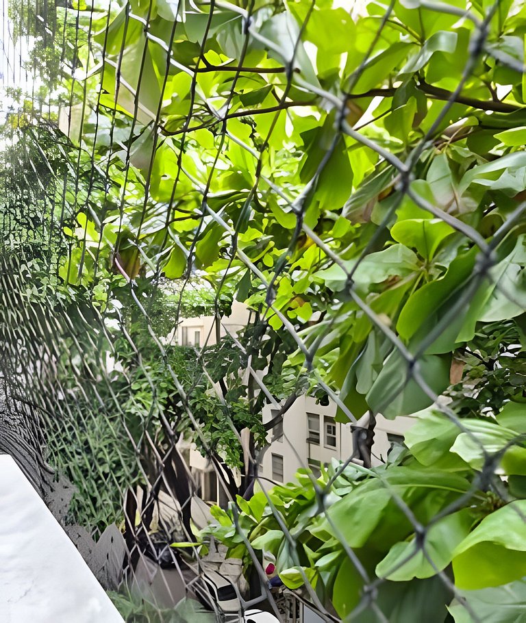 IMPERDíVEL! 2 quartos à 400m da Praia Copacabana