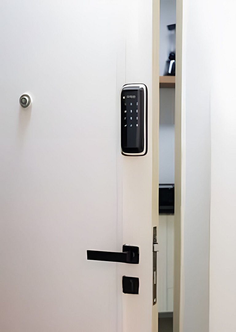 IMPERDíVEL! 2 quartos à 400m da Praia Copacabana